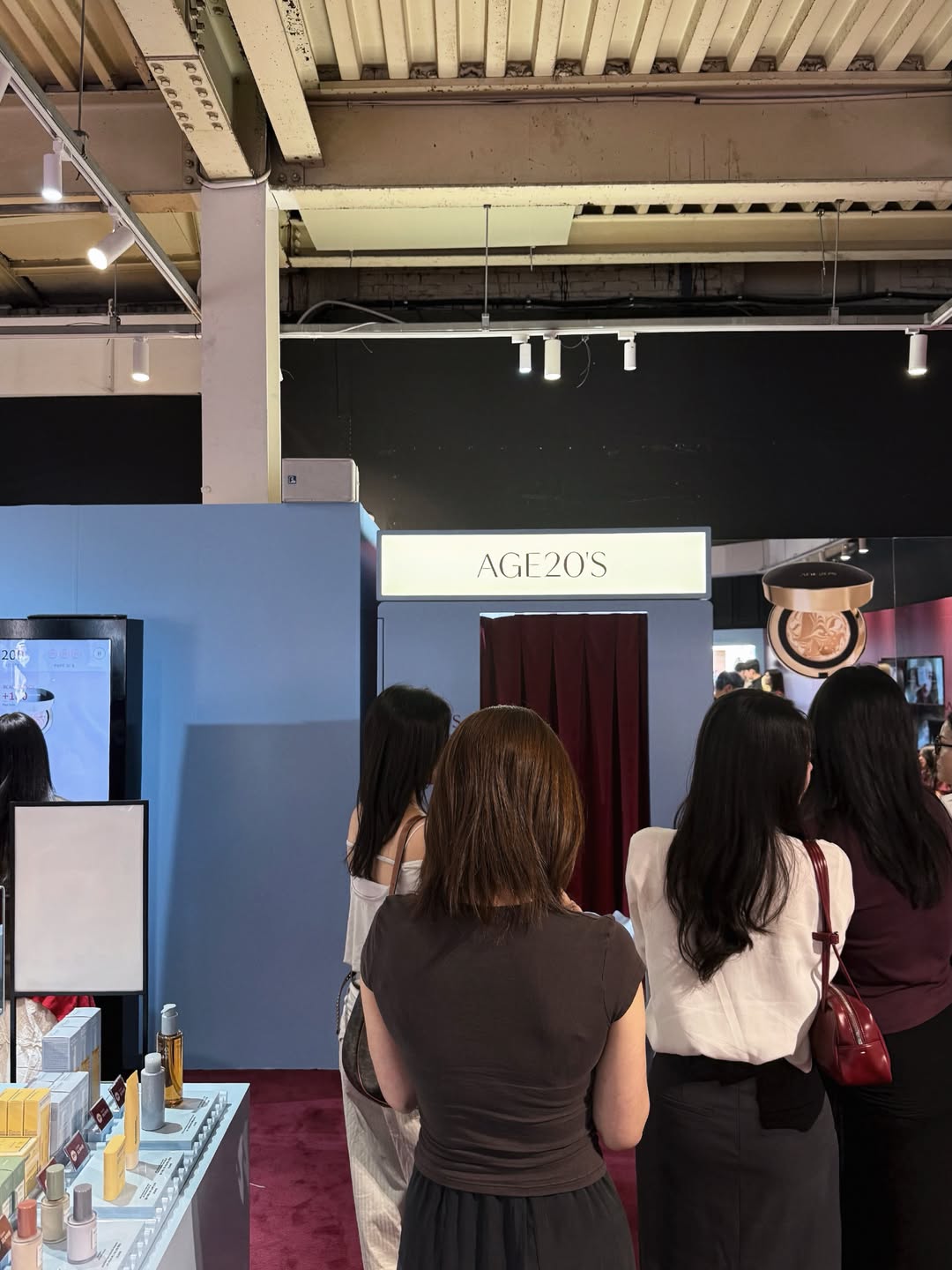 age20s_official 品牌动态图片