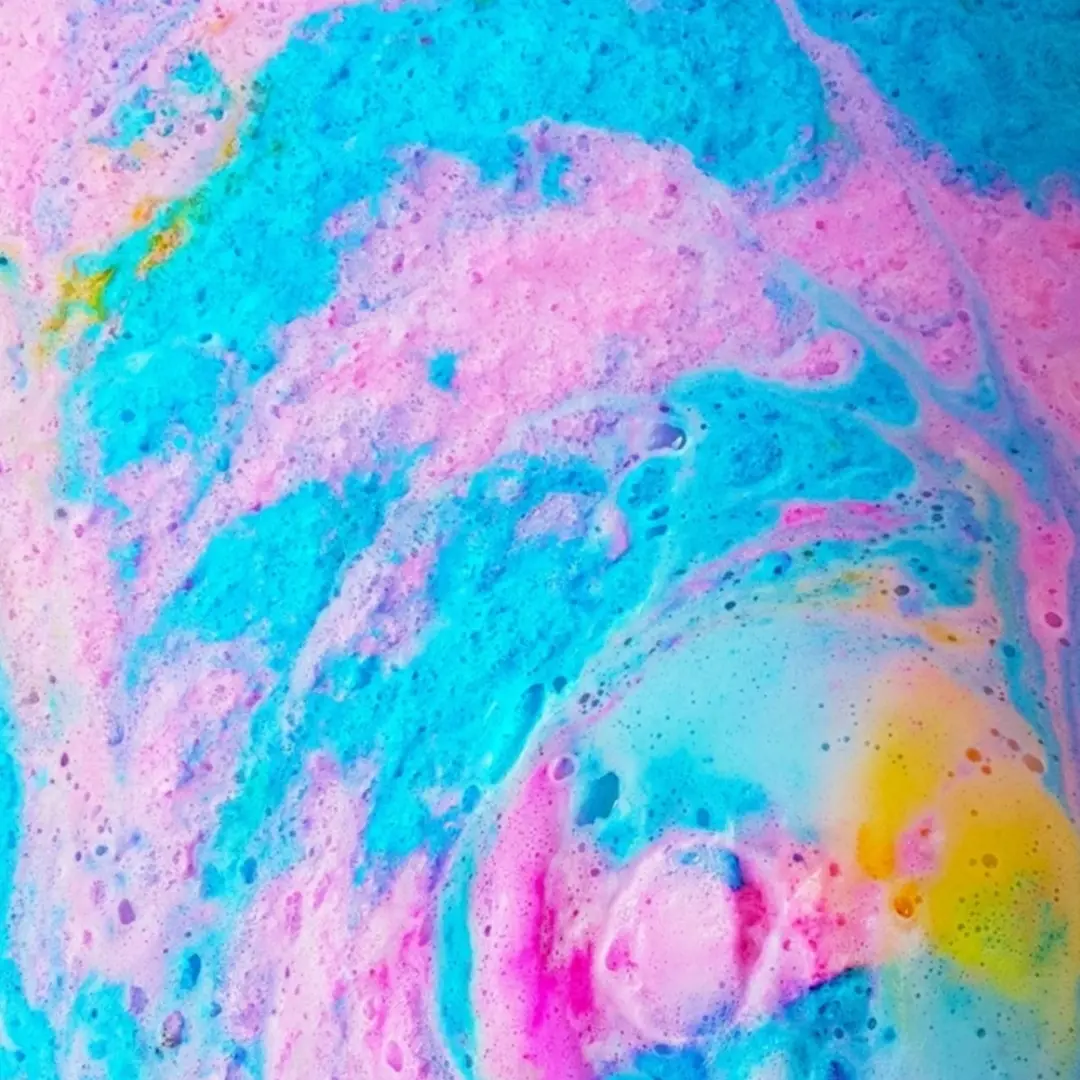 bombcosmetics_official 品牌动态图片