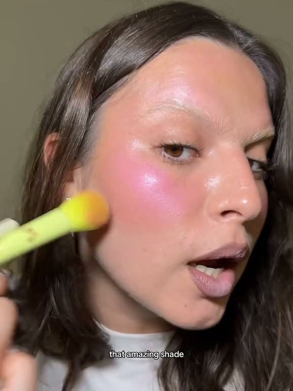 simihazebeauty 视频封面