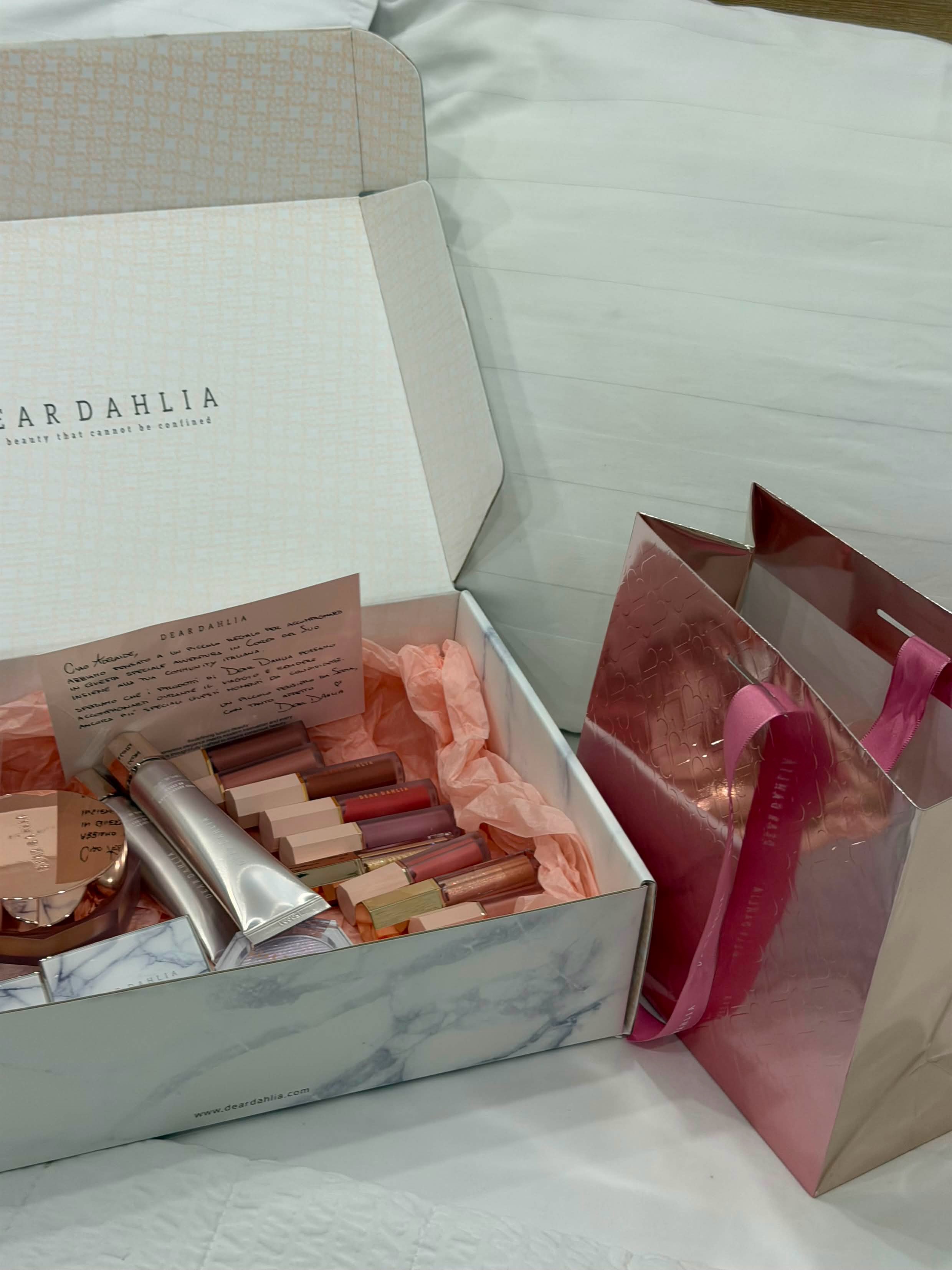 deardahlia_beauty 品牌动态图片